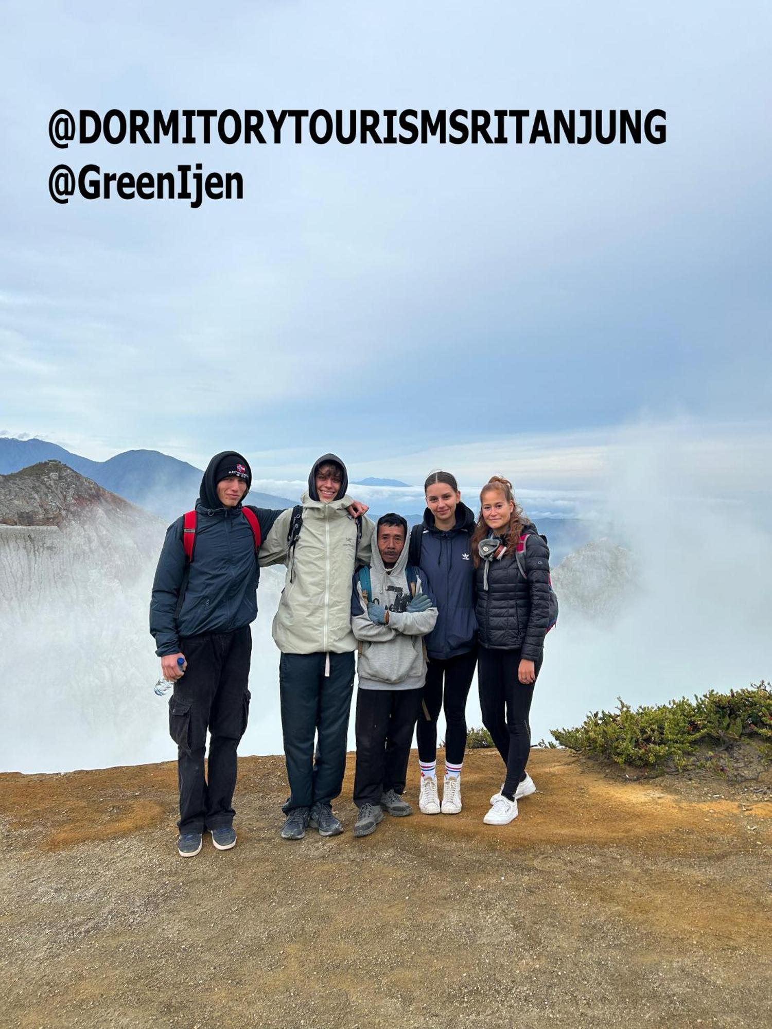Dormitory Tourism Sritanjung Banyuwangi Banyuwangi  Εξωτερικό φωτογραφία