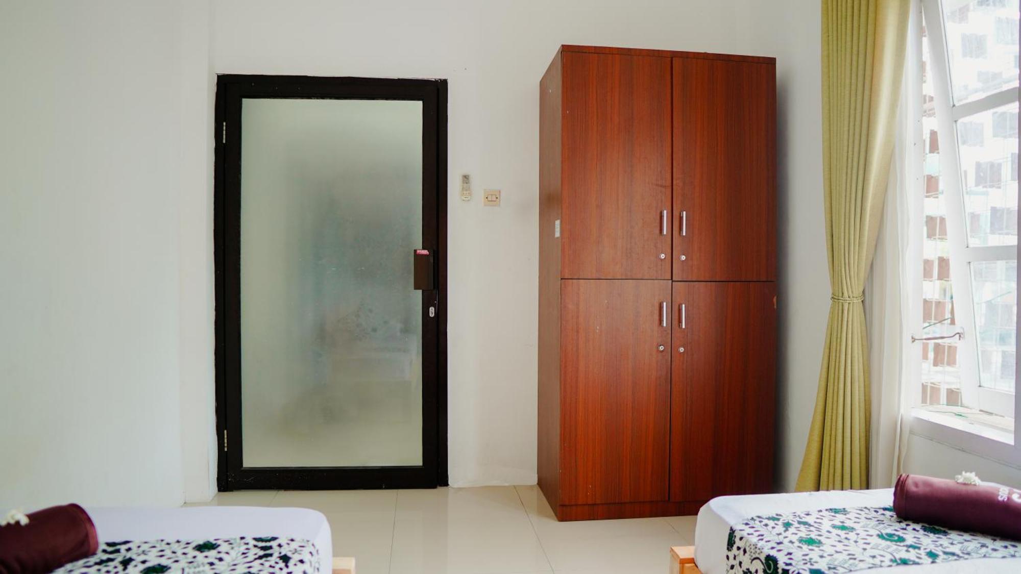 Dormitory Tourism Sritanjung Banyuwangi Banyuwangi  Εξωτερικό φωτογραφία