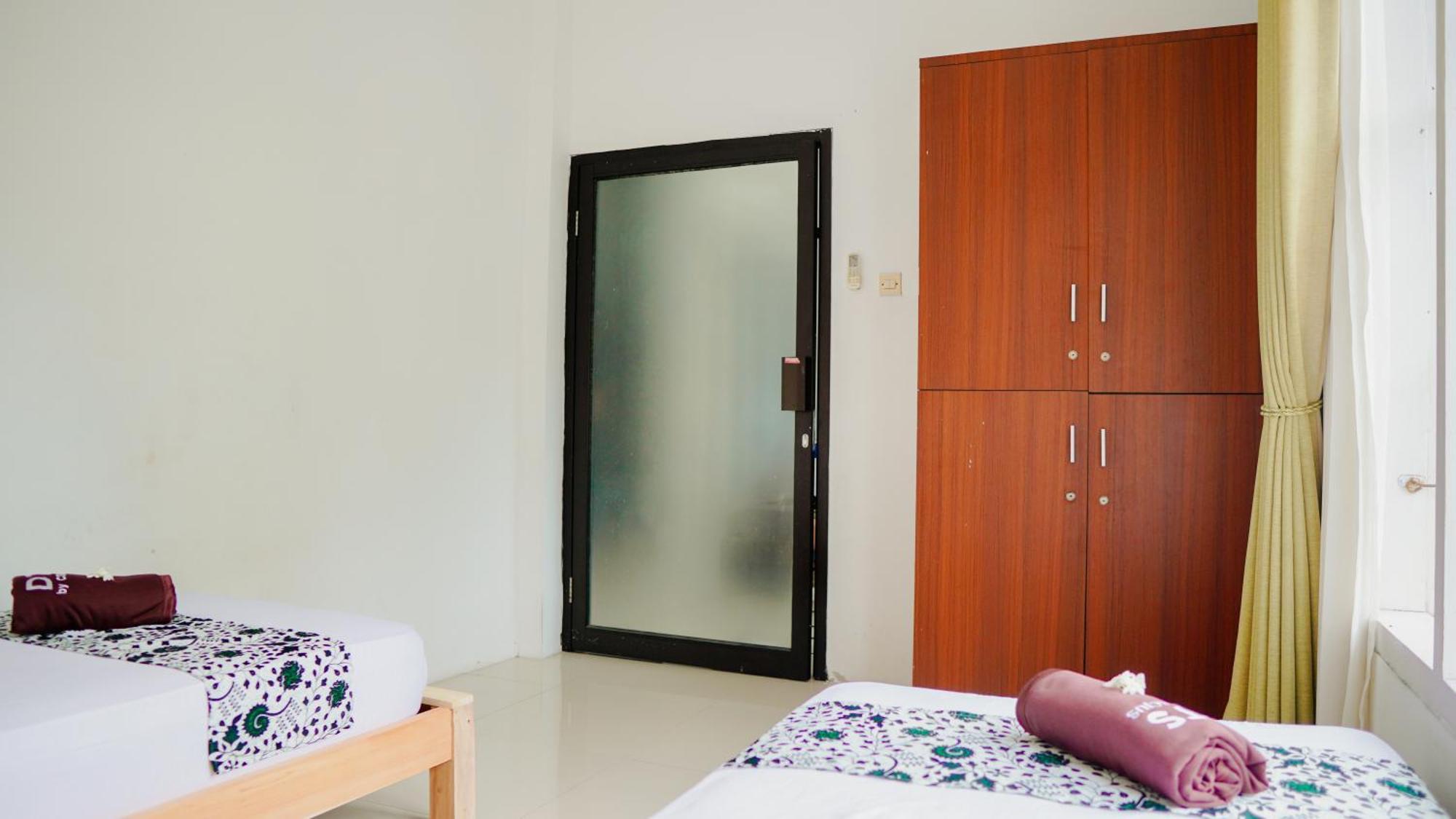 Dormitory Tourism Sritanjung Banyuwangi Banyuwangi  Εξωτερικό φωτογραφία