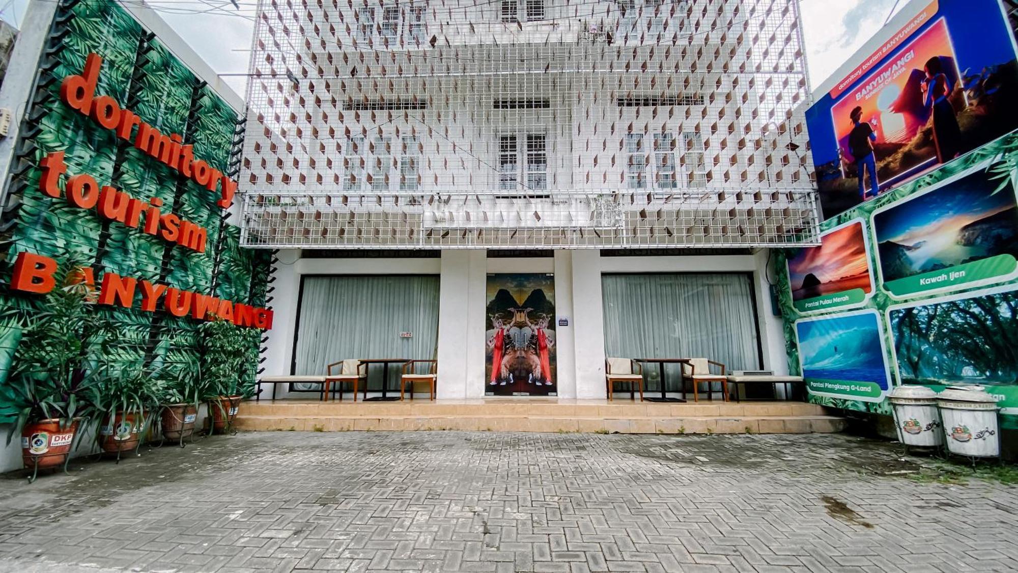 Dormitory Tourism Sritanjung Banyuwangi Banyuwangi  Εξωτερικό φωτογραφία